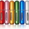 MaxedMore Navulbare Parfumverstuiver 5ml Rood/Licht Roze/ Oranje/Groen/ Blauw/ Grijs - 65 Keer Spraybare Parfum Verstuiver - Hervulbaar Tasverstuiver Voor Parfum - Meeneem Mini Geur Flesje Voor Op Reis - Lipstick Formaat Navulbaar Parfumflesje -Cosmetic Verkoop 1200x1114 2