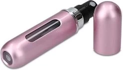 MaxedMore Navulbare Parfumverstuiver 5ml Rood/Licht Roze/ Oranje/Groen/ Blauw/ Grijs - 65 Keer Spraybare Parfum Verstuiver - Hervulbaar Tasverstuiver Voor Parfum - Meeneem Mini Geur Flesje Voor Op Reis - Lipstick Formaat Navulbaar Parfumflesje -Cosmetic Verkoop 1200x686